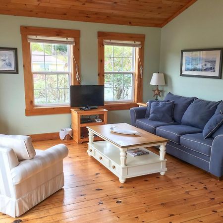 هاليفاكس Larinda'S Landing Oceanfront Cottages المظهر الخارجي الصورة