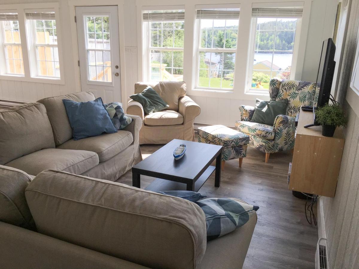هاليفاكس Larinda'S Landing Oceanfront Cottages المظهر الخارجي الصورة