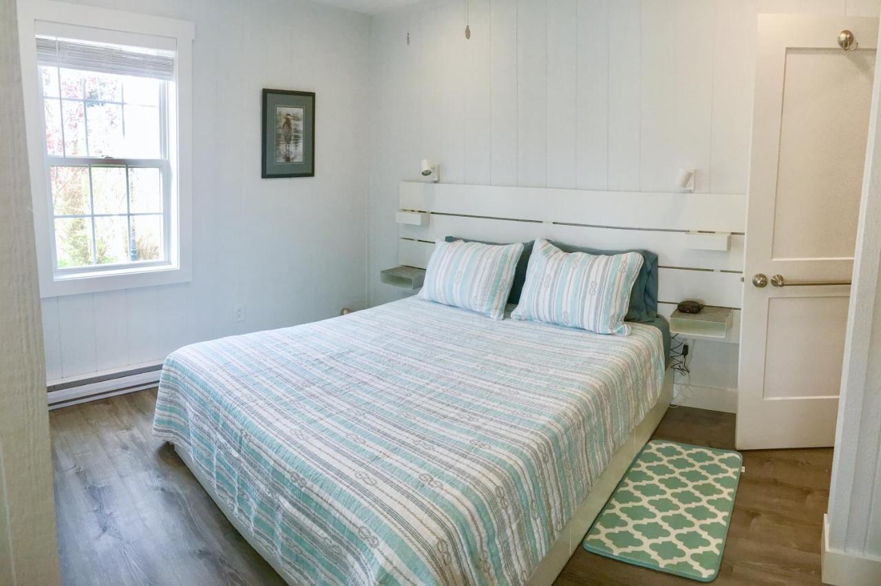هاليفاكس Larinda'S Landing Oceanfront Cottages المظهر الخارجي الصورة