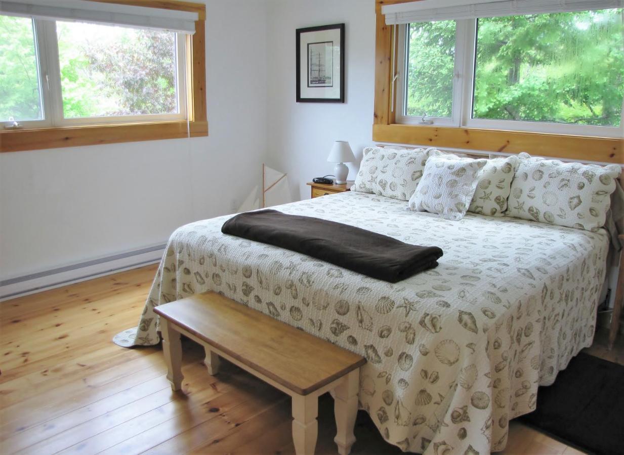 هاليفاكس Larinda'S Landing Oceanfront Cottages المظهر الخارجي الصورة