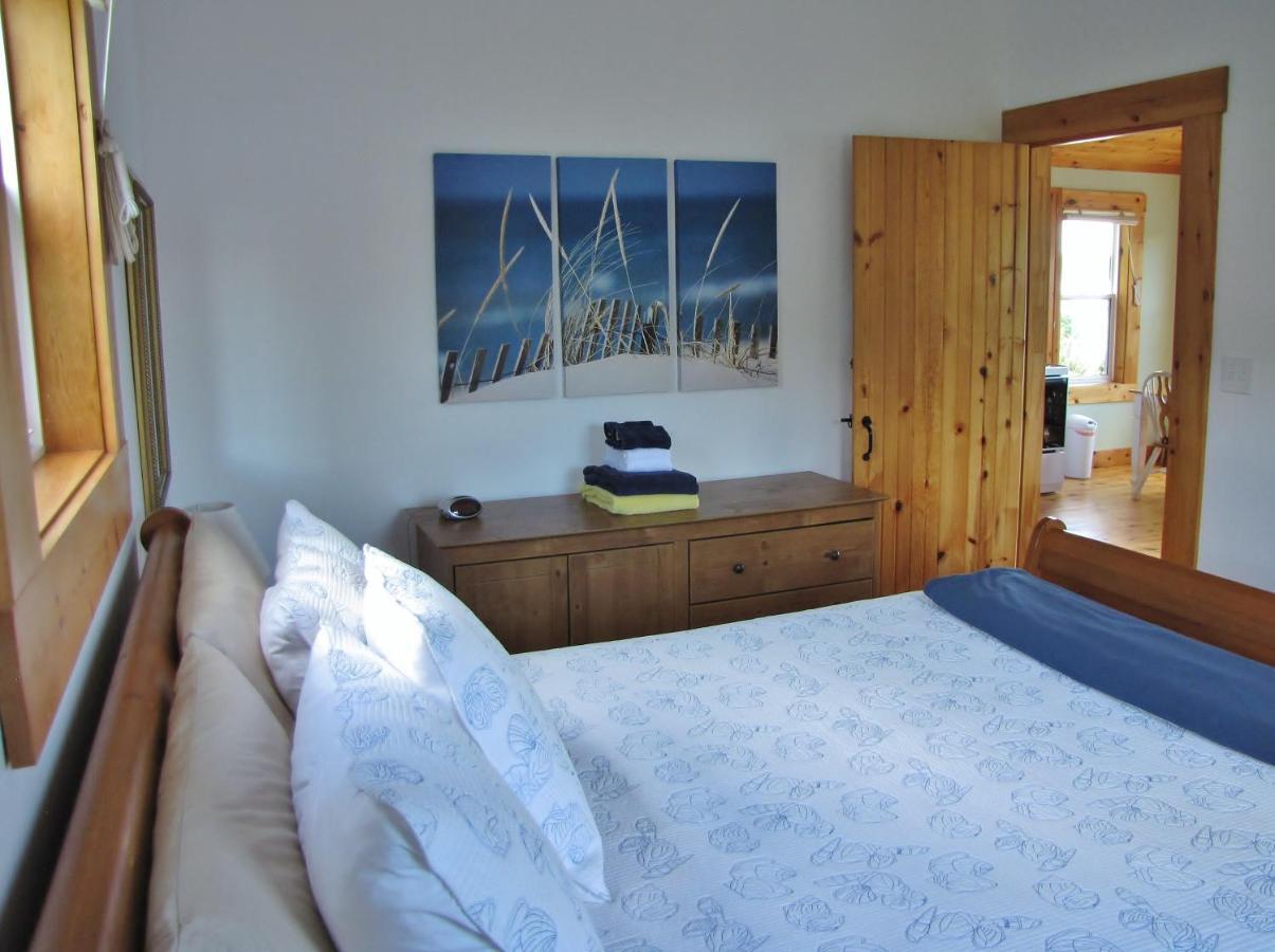 هاليفاكس Larinda'S Landing Oceanfront Cottages المظهر الخارجي الصورة