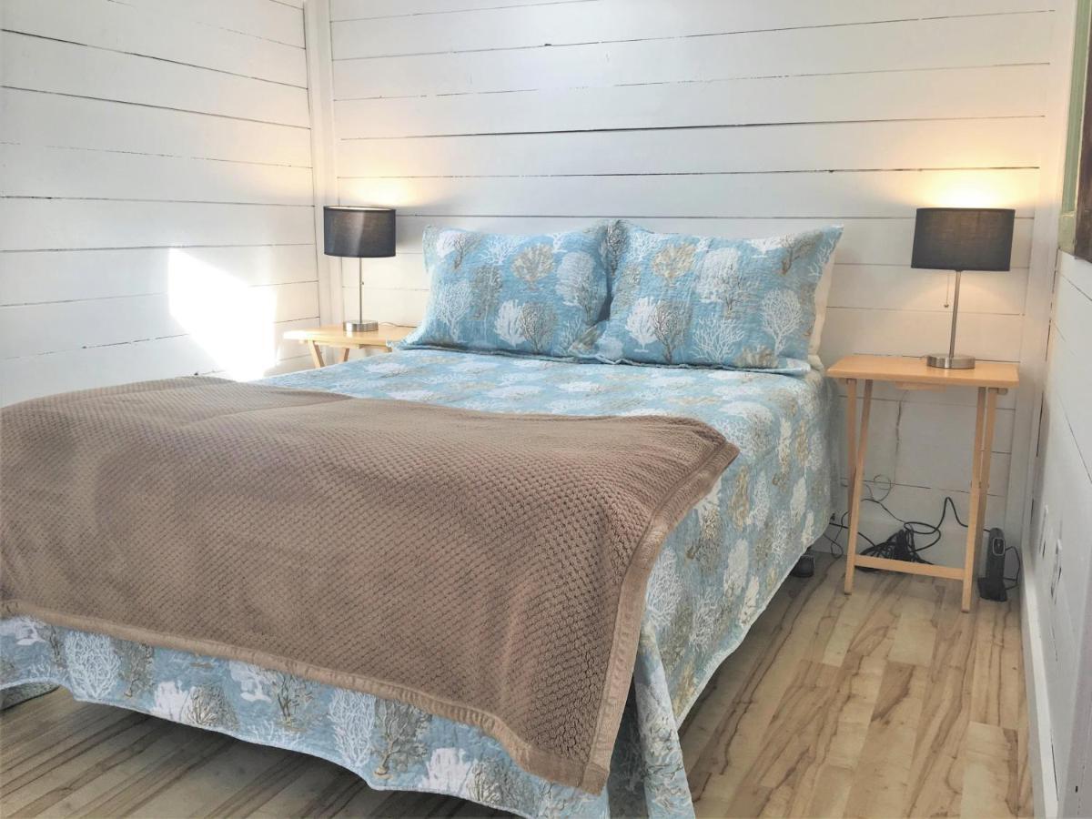هاليفاكس Larinda'S Landing Oceanfront Cottages المظهر الخارجي الصورة